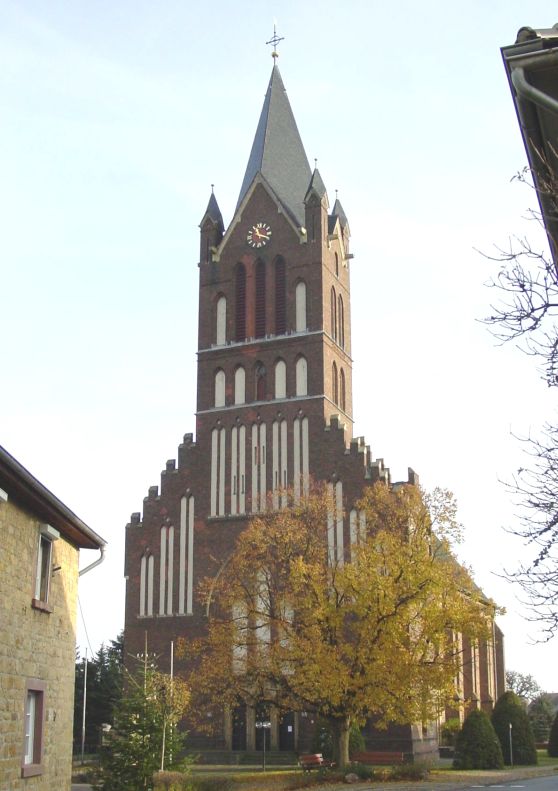Vordere Ansicht der Neuen Kirche